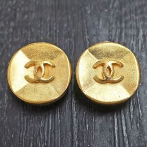 Rare Authentic CHANEL Gold CC Logo Round Earrings